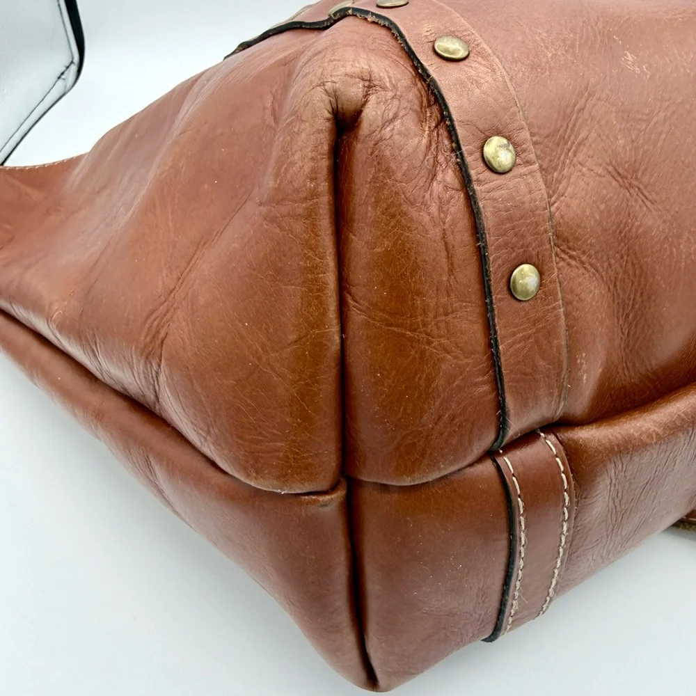 Patricia Nash Benvenuto Smooth Italian Leather Brown Tote Double Turlock Closure